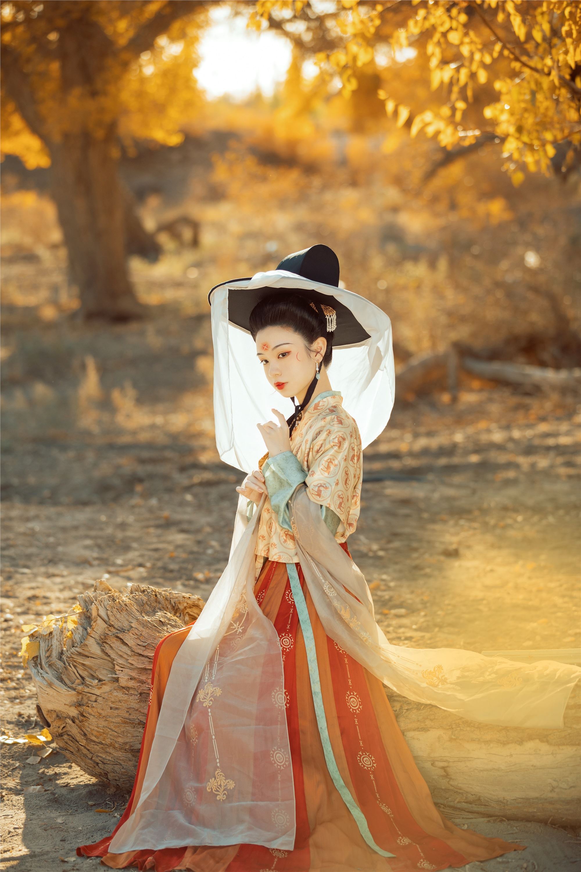 YITUYU艺图语 2021.08.18 携花 薄荷